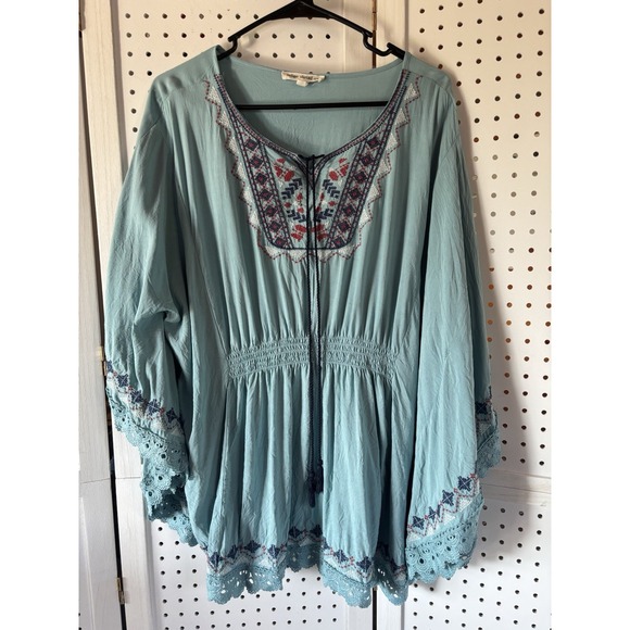 Indigo Tops - Indigo Brand Embroidered Top (Like New)